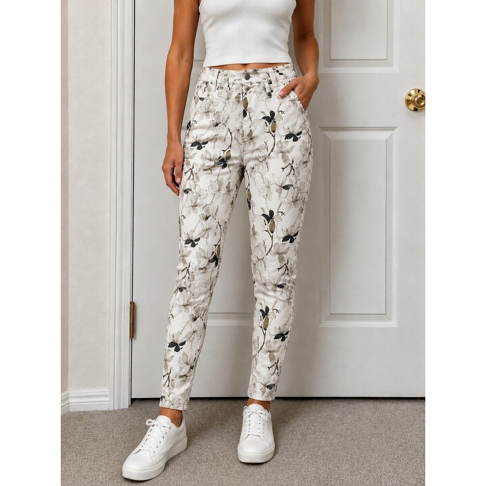 Buffalo David Bitton Havana White Floral Hi-Rise Ankle Women’s 10/30